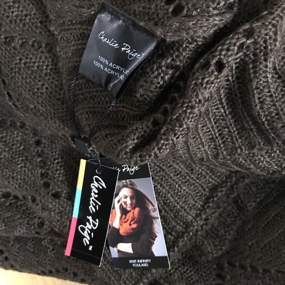 CHARLIE PAIGE Infinity Scarf Lace pattern - Picture 2 of 6